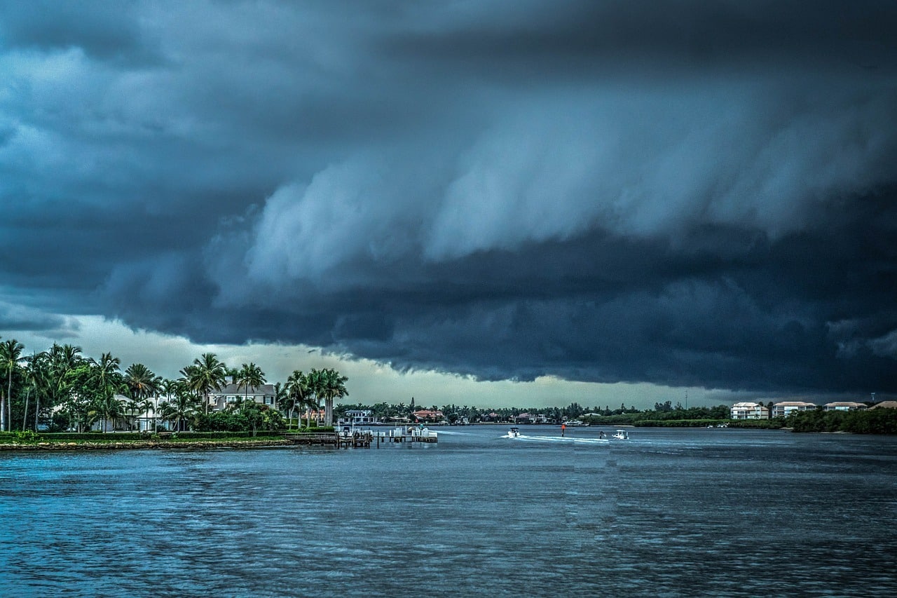 How a Mass Communication Solution Can Help You Effectively Prepare for Hurricane Season
