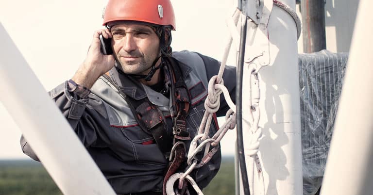 AlertMedia’s 24/7 Emergency Line Product Guide