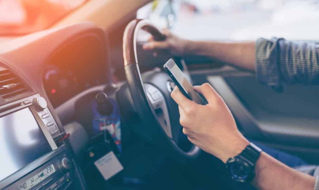 How Employers Can Reduce Distracted Driving